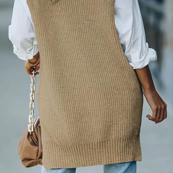 Viottiset V-Neck Sweater Vest - Picture 3 of 4